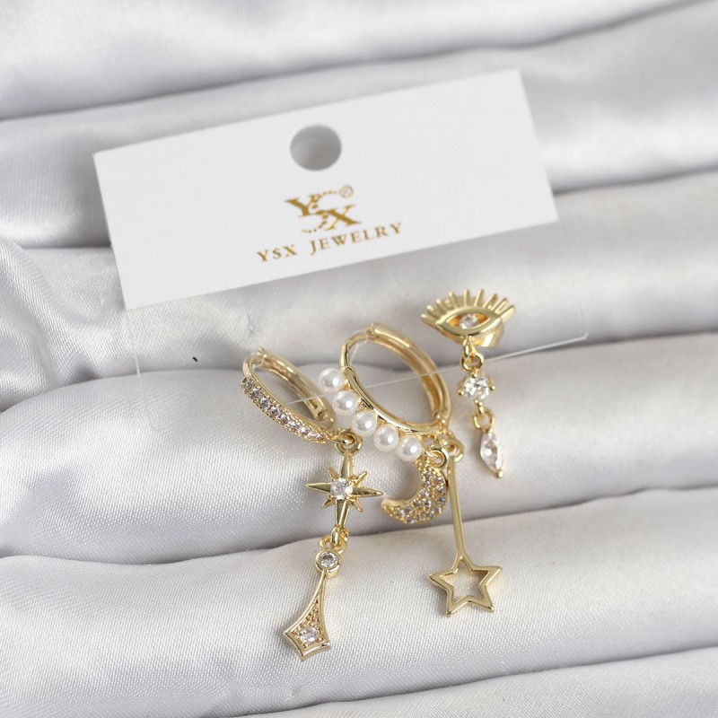 Pirinç Gold Renk Zirkon Taşlı Gece Temalı 3'lü Kadın Küpe Pirinç Gold Renk Zirkon Taşlı Gece Temalı 3'lü Kadın Küpe