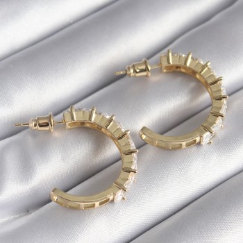 Pirinç Gold Renk Zirkon Taşlı Halka Model Kadın Küpe Pirinç Gold Renk Zirkon Taşlı Halka Model Kadın Küpe