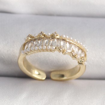 Pirinç Gold Renk Zirkon Taşlı İnci Detay VIP Seri Kadın Yüzük Pirinç Gold Renk Zirkon Taşlı İnci Detay VIP Seri Kadın Yüzük