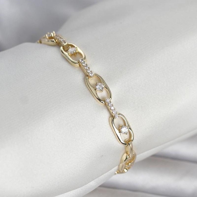 Pirinç Gold Renk Zirkon Taşlı Kadın Bileklik Pirinç Gold Renk Zirkon Taşlı Kadın Bileklik