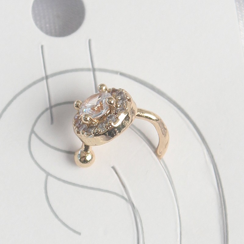Pirinç Gold Renk Zirkon Taşlı Kadın Kıkırdak Küpe Pirinç Gold Renk Zirkon Taşlı Kadın Kıkırdak Küpe