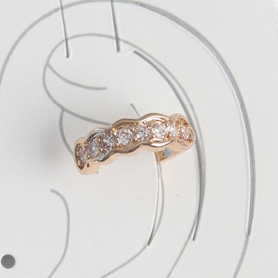 Pirinç Gold Renk Zirkon Taşlı Kadın Kıkırdak Küpe