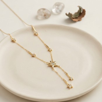 Pirinç Gold Renk Zirkon Taşlı Yıldız Model Kadın Kolye