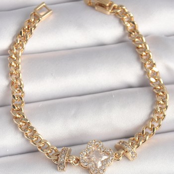 Pirinç Gold Renk Zirkon Taşlı Yonca Figür Zincir Model Kadın Bileklik Pirinç Gold Renk Zirkon Taşlı Yonca Figür Zincir Model Kadın Bileklik