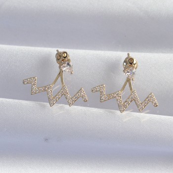 Pirinç Gold Renk Zirkon Taşlı Zikzak Küpe Pirinç Gold Renk Zirkon Taşlı Zikzak Küpe