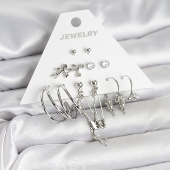 Pirinç Gümüş Renk 6'lı Kadın Küpe Seti Pirinç Gümüş Renk 6'lı Kadın Küpe Seti
