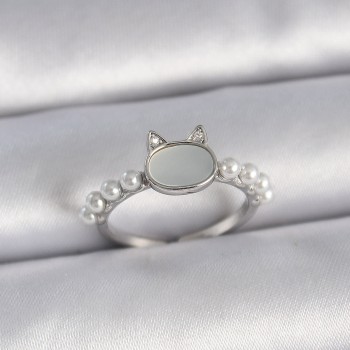 Pirinç Gümüş Renk Ayarlanabilir Beyaz Mineli Kedi Model İnci Detay Kadın Yüzük Pirinç Gümüş Renk Ayarlanabilir Beyaz Mineli Kedi Model İnci Detay Kadın Yüzük