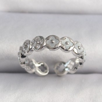 Pirinç Gümüş Renk Beyaz Sedefli Yonca Model Kadın Yüzük Pirinç Gümüş Renk Beyaz Sedefli Yonca Model Kadın Yüzük