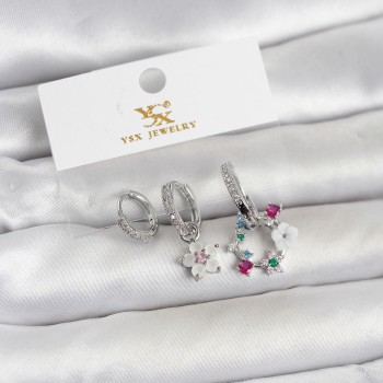 Pirinç Gümüş Renk Çiçek Model 3'lü Kadın Küpe Pirinç Gümüş Renk Çiçek Model 3'lü Kadın Küpe
