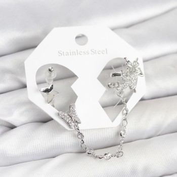 Pirinç Gümüş Renk Kelebek Model Zincir Bağlantılı Ear Cuff Küpe Seti Pirinç Gümüş Renk Kelebek Model Zincir Bağlantılı Ear Cuff Küpe Seti
