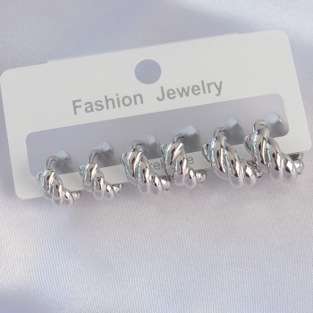 Pirinç Gümüş Renk Minimal Tırtıklı Küpe Seti Pirinç Gümüş Renk Minimal Tırtıklı Küpe Seti