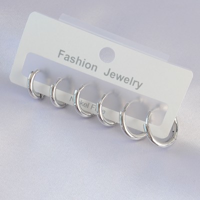 Pirinç Gümüş Renk Oval Küpe Seti Pirinç Gümüş Renk Oval Küpe Seti