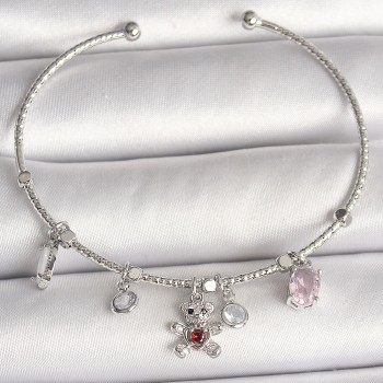 Pirinç Gümüş Renk Sallantı Zirkon Taşlı Ayıcık Figür Kırmızı Taş Detay Charm Kadın Bileklik Pirinç Gümüş Renk Sallantı Zirkon Taşlı Ayıcık Figür Kırmızı Taş Detay Charm Kadın Bileklik
