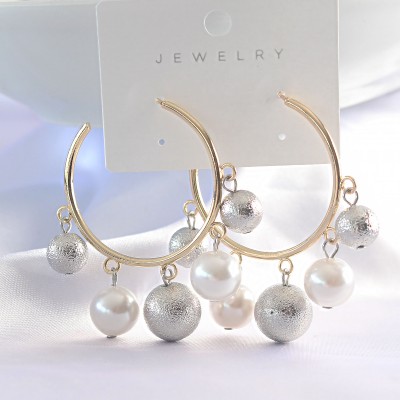 Pirinç Gümüş Renk Topçuk Model Gold Renk Halka Küpe Pirinç Gümüş Renk Topçuk Model Gold Renk Halka Küpe