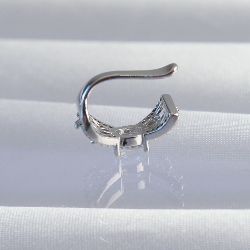 Pirinç Gümüş Renk Zirkon Taş Kaplama Earcuff Küpe Pirinç Gümüş Renk Zirkon Taş Kaplama Earcuff Küpe