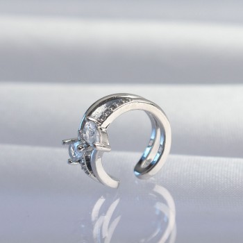 Pirinç Gümüş Renk Zirkon Taşlı Damla Earcuff Küpe Pirinç Gümüş Renk Zirkon Taşlı Damla Earcuff Küpe