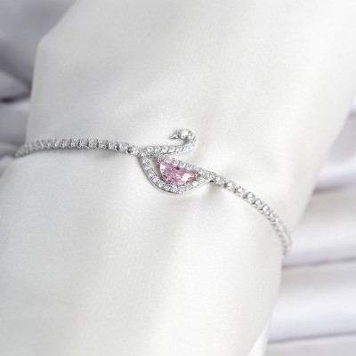 Pirinç Gümüş Renk Zirkon Taşlı Swan Model Su Yolu Kadın Bileklik Pirinç Gümüş Renk Zirkon Taşlı Swan Model Su Yolu Kadın Bileklik