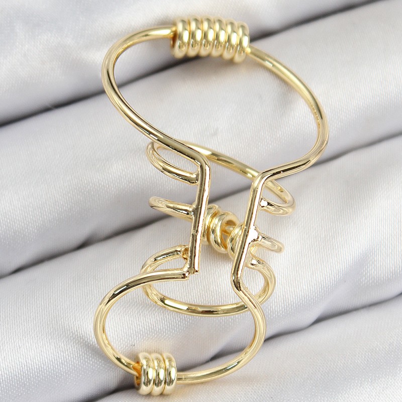 Pirinç Halkalı Model Gold Renk Kıkırdak Küpe Pirinç Halkalı Model Gold Renk Kıkırdak Küpe