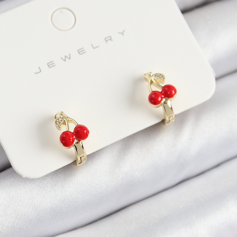 Pirinç Kiraz Model Gold Renk Çocuk Küpe Pirinç Kiraz Model Gold Renk Çocuk Küpe