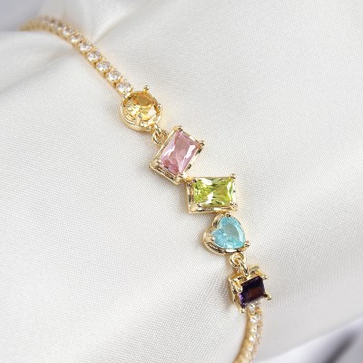 Pirinç Renkli Zirkon Taşlı Geometrik Model Gold Renk Kadın Bileklik Pirinç Renkli Zirkon Taşlı Geometrik Model Gold Renk Kadın Bileklik