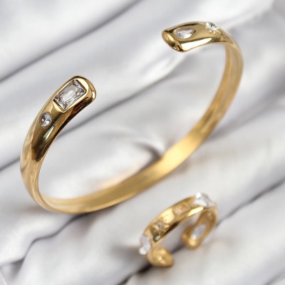 Pirinç Zirkon Taşlı Ayrık Model Gold Renk Bileklik Yüzük Set Pirinç Zirkon Taşlı Ayrık Model Gold Renk Bileklik Yüzük Set