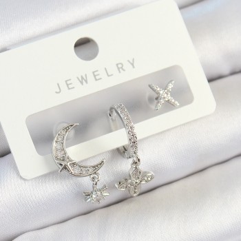 Pirinç Zirkon Taşlı Çiçek Ve Ay Model Gümüş Renk 3'lü Çift Kadın Küpe Set Pirinç Zirkon Taşlı Çiçek Ve Ay Model Gümüş Renk 3'lü Çift Kadın Küpe Set