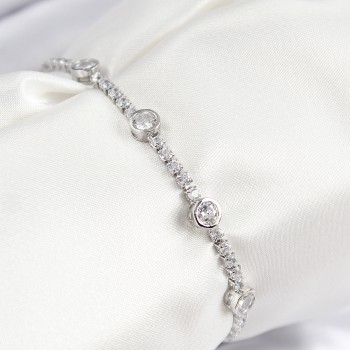 Pirinç Zirkon Taşlı Daire Model Gümüş Renk Asansörlü Kadın Bileklik
