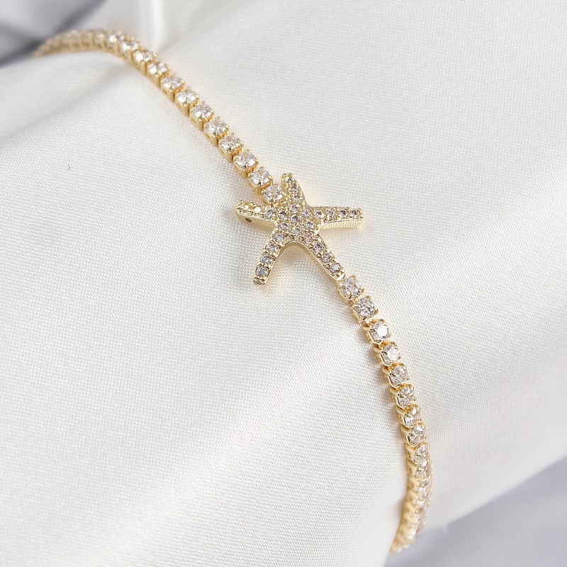 Pirinç Zirkon Taşlı Deniz Yıldızı Model Gold Renk Kadın Bileklik Pirinç Zirkon Taşlı Deniz Yıldızı Model Gold Renk Kadın Bileklik