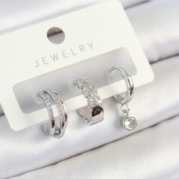 Pirinç Zirkon Taşlı Halka Model Gümüş Renk 3'lü Çift Kadın Küpe Set Pirinç Zirkon Taşlı Halka Model Gümüş Renk 3'lü Çift Kadın Küpe Set