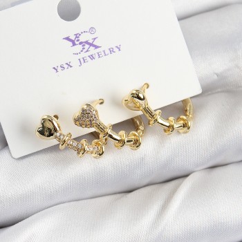Pirinç Zİrkon Taşlı Kalp Model Gold Renk 3'lü Kadın Küpe Pirinç Zİrkon Taşlı Kalp Model Gold Renk 3'lü Kadın Küpe