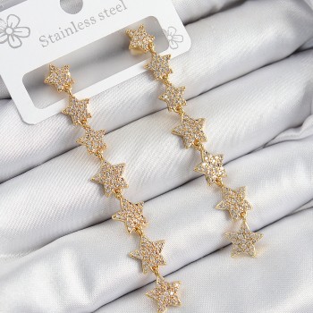 Pirinç Zirkon Taşlı Sallantılı Yıldız Model Gold Renk Kadın Küpe Pirinç Zirkon Taşlı Sallantılı Yıldız Model Gold Renk Kadın Küpe