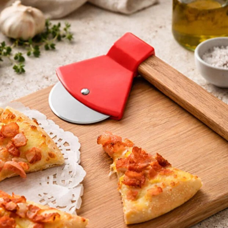 Pizza Kesici - Balta Tasarımlı - Ahşap Saplı - Paslanmaz Çelik Bıçaklı Pizza Kesici - Balta Tasarımlı - Ahşap Saplı - Paslanmaz Çelik Bıçaklı