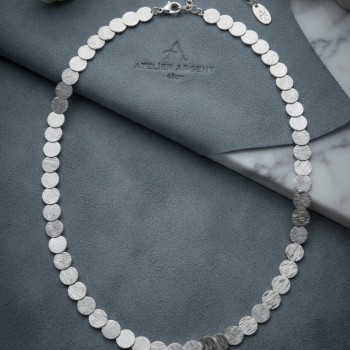 Plaka Model Gümüş Renk Pirinç Kadın Kolye