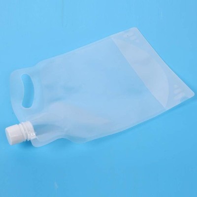 Plastik Kapaklı Su Torbası 1 Litre Plastik Kapaklı Su Torbası 1 Litre