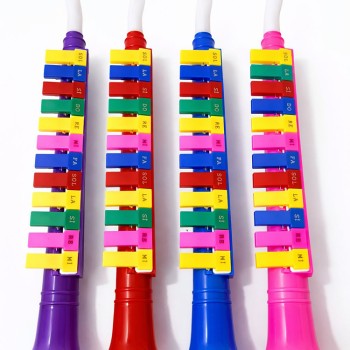 Renkli Plastik Melodika Renkli Plastik Melodika