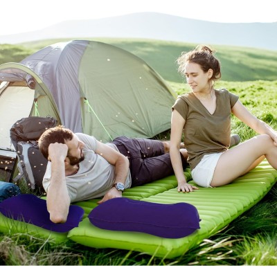 Şişme Kamp ve Yolculuk Yastığı - Ergonomik - Kadife Yüzey Şişme Kamp ve Yolculuk Yastığı - Ergonomik - Kadife Yüzey