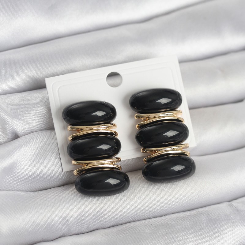 Siyah Vintage Model Gold Renk Kadın Küpe Siyah Vintage Model Gold Renk Kadın Küpe