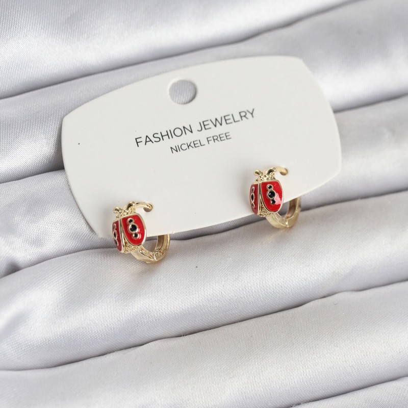Uğur Böceği Model Gold Renk Pirinç Çocuk Küpe Uğur Böceği Model Gold Renk Pirinç Çocuk Küpe