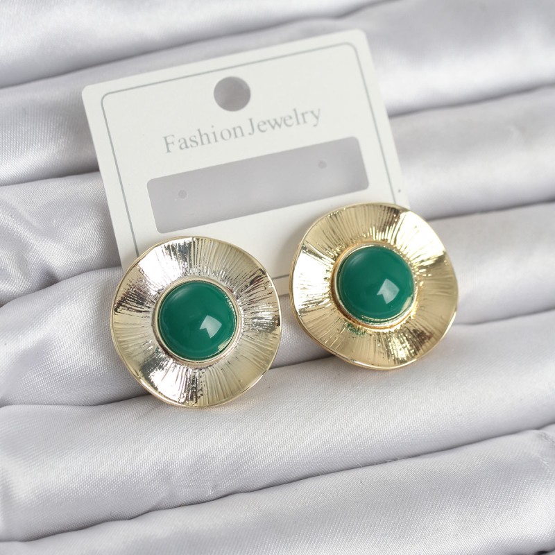 Vintage Model Yeşil Gold Renk Pirinç Kadın Küpe Vintage Model Yeşil Gold Renk Pirinç Kadın Küpe