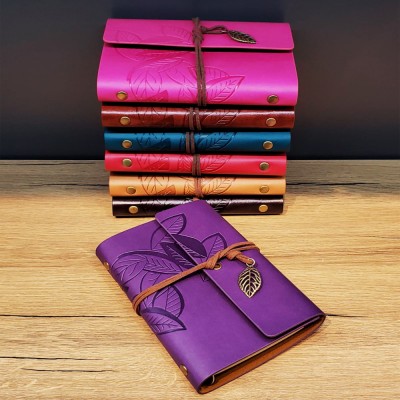 Yaprak Desenli Deri Defter Asorti Yaprak Desenli Deri Defter Asorti