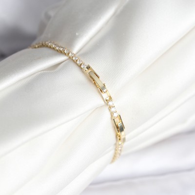 Yıldız Model Zirkon Taşlı Gold Renk Pirinç Su Yolu Kadın Bileklik