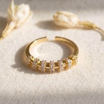 Zirkon Taşlı Gold Renk Vintage Kadın Yüzük Zirkon Taşlı Gold Renk Vintage Kadın Yüzük