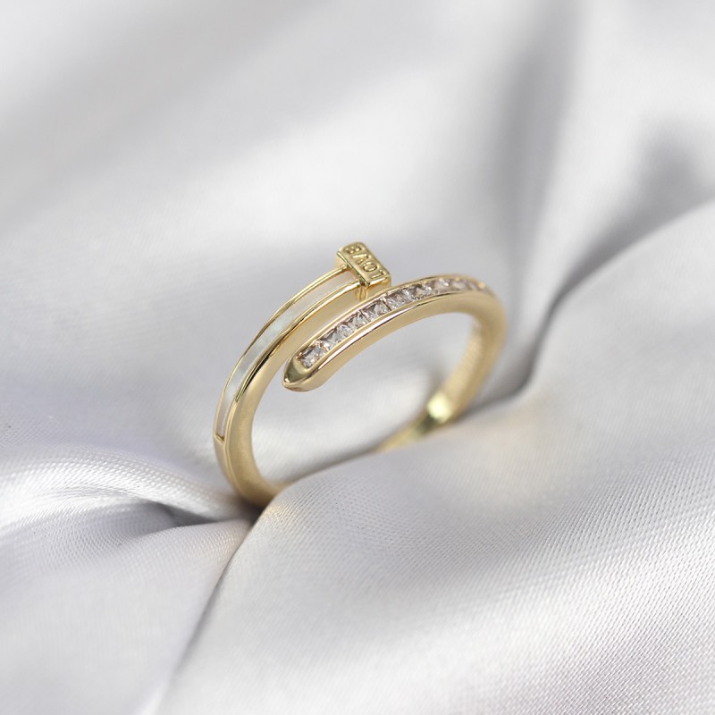 Zirkon Taşlı Gold Renk Yassı Çivi Model Kadın Yüzük Zirkon Taşlı Gold Renk Yassı Çivi Model Kadın Yüzük